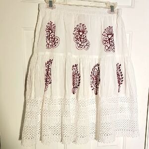 MetroWear WhiteTiered Midi Skirt for Casual Resort Wear Cottoge Core Small.